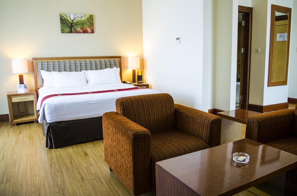 Swiss-Belhotel Maleosan Μανάντο Εξωτερικό φωτογραφία